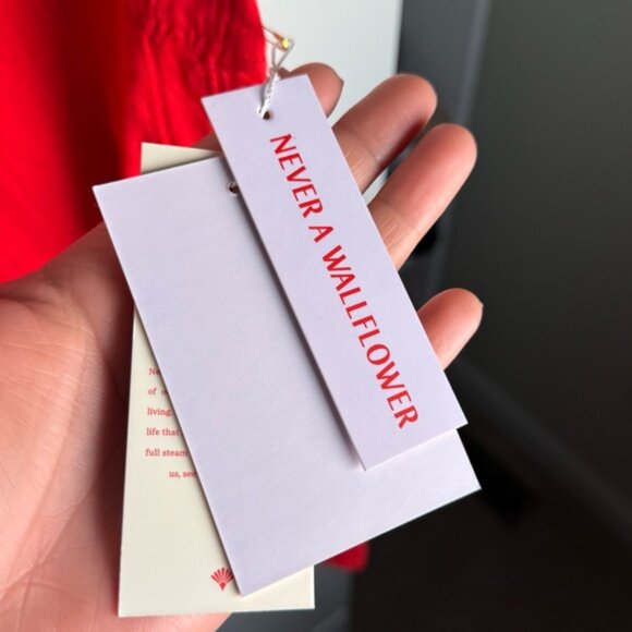 NWT Never a Wallflower Designer Red Spring Summer Strap Tank Top Blouse Size S - Picture 2 of 6